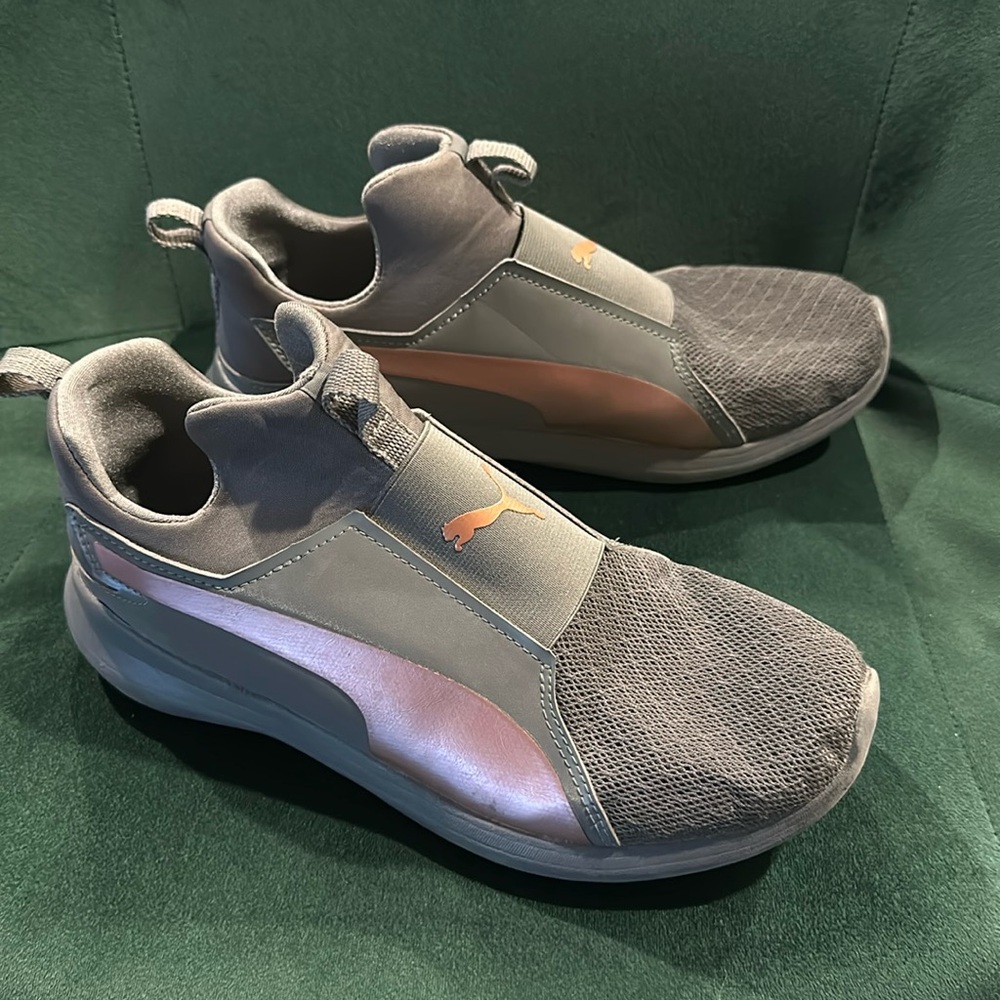 Puma slip on ladies tennis shoes